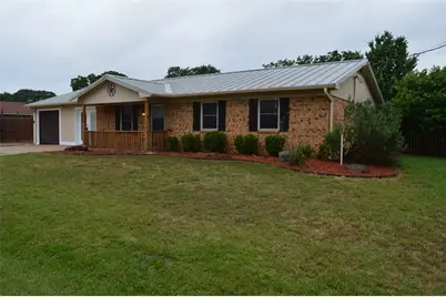 2024 Walker Street, Granbury, TX 76048 - Photo 1
