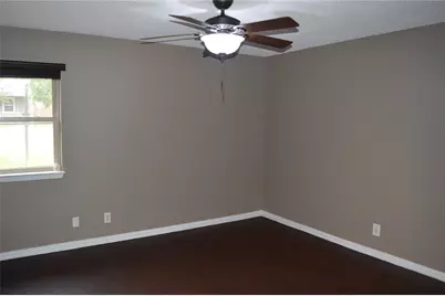 2024 Walker Street, Granbury, TX 76048 - Photo 36
