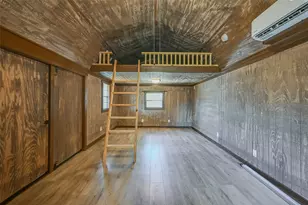 2024 Walker St, Granbury, TX 76048 - Photo 24