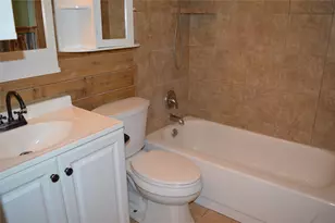 2024 Walker St, Granbury, TX 76048 - Photo 34