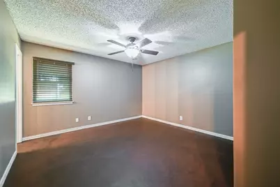2024 Walker Street, Granbury, TX 76048 - Photo 16