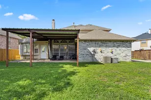 1128 Kensington Dr, DeSoto, TX 75115 - Photo 32