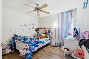 1235 Clearwater Dr, Grand Prairie, TX 75052 - Photo 14