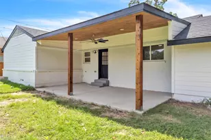 203 E 7th St, Irving, TX 75060 - Photo 20