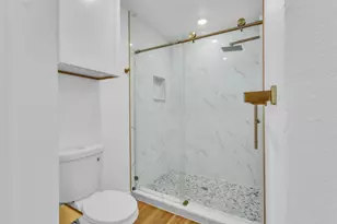 203 E 7th St, Irving, TX 75060 - Photo 16