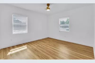 203 E 7th Street, Irving, TX 75060 - Photo 18