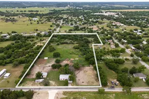 418 S Broadway St, Meridian, TX 76665 - Photo 1
