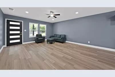 3206 Roberts Street, Greenville, TX 75401 - Photo 6