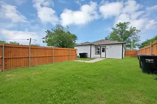 3206 Roberts St, Greenville, TX 75401 - Photo 18
