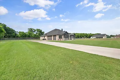 1052 Kessler Road, Weatherford, TX 76087 - Photo 34