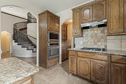 1635 Desert Hills Drive, Fort Worth, TX 76052 - Photo 12