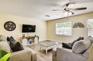 230 Davis Ave, Stephenville, TX 76401 - Photo 10