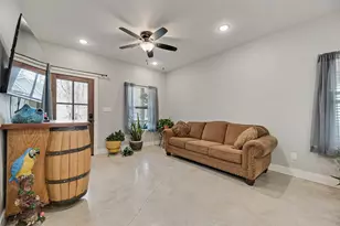 718 E Crawford St, Denison, TX 75021 - Photo 16
