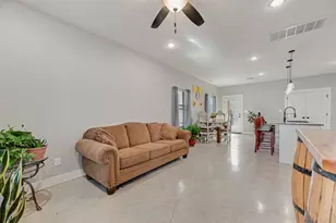 718 E Crawford St, Denison, TX 75021 - Photo 14