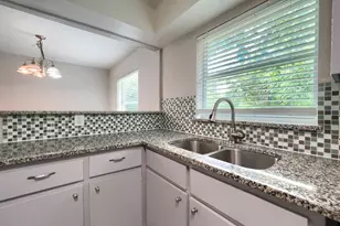 10628 Benbrook Dr, Dallas, TX 75228 - Photo 10