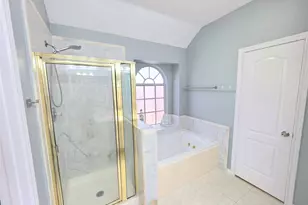 13618 Sablegrove Ln, Houston, TX 77014 - Photo 18