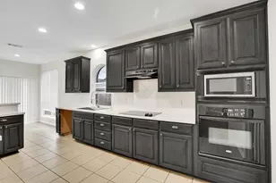 1107 Eastbrook Dr, Glenn Heights, TX 75154 - Photo 6