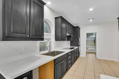 1107 Eastbrook Drive, Glenn Heights, TX 75154 - Photo 8