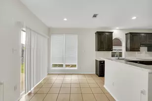 1107 Eastbrook Dr, Glenn Heights, TX 75154 - Photo 10