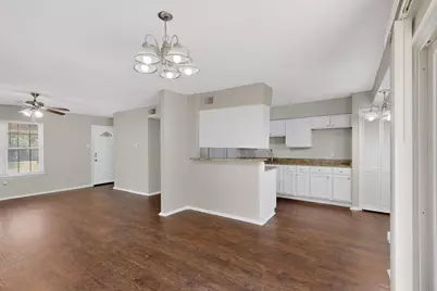 2718 Wesleyan Drive, Irving, TX 75062 - Photo 10
