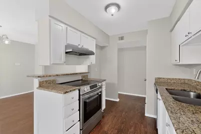 2718 Wesleyan Drive, Irving, TX 75062 - Photo 16