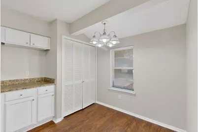 2718 Wesleyan Drive, Irving, TX 75062 - Photo 12