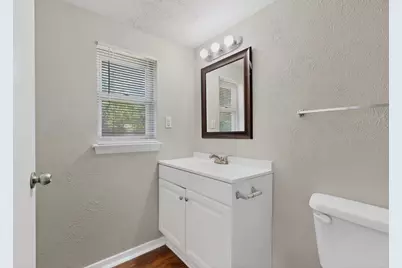 2718 Wesleyan Drive, Irving, TX 75062 - Photo 28