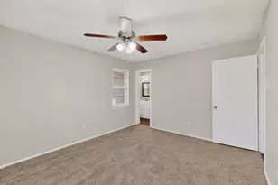 2718 Wesleyan Dr, Irving, TX 75062 - Photo 26