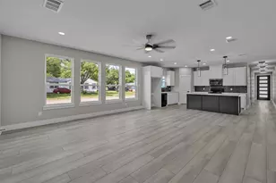 225 NW 16th St, Grand Prairie, TX 75050 - Photo 22