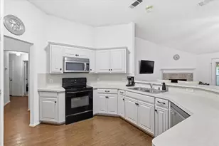 1822 Cancun Dr, Mansfield, TX 76063 - Photo 8