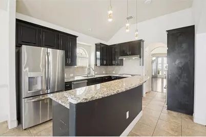 2919 Sendero, Grand Prairie, TX 75054 - Photo 12
