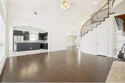 2919 Sendero, Grand Prairie, TX 75054 - Photo 8