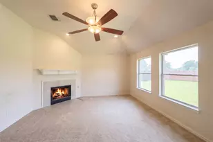 1435 Fleetwood Cove Dr, Grand Prairie, TX 75052 - Photo 6
