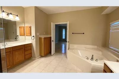 2712 Oakland Hills Drive, Plano, TX 75025 - Photo 10