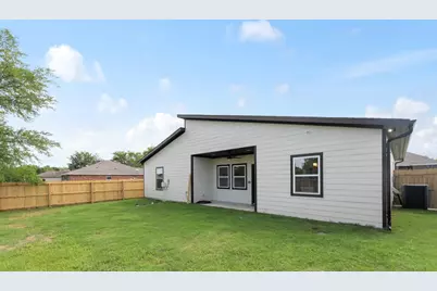 228 E Windjammer Road, Gun Barrel City, TX 75156 - Photo 16