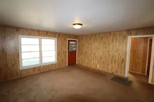 431 W Collins St, Stephenville, TX 76401 - Photo 10