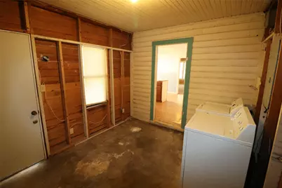 431 W Collins Street, Stephenville, TX 76401 - Photo 28