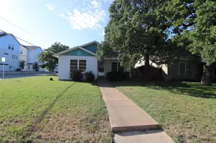 431 W Collins St, Stephenville, TX 76401 - Photo 34