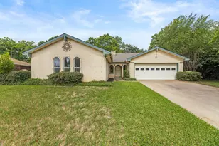 2502 Ashbury Dr, Arlington, TX 76015 - Photo 1