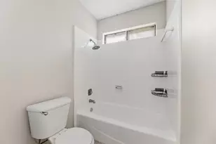 2502 Ashbury Dr, Arlington, TX 76015 - Photo 8