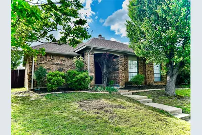 2246 Arbor Creek Drive, Carrollton, TX 75010 - Photo 2