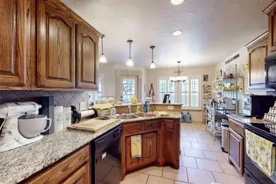4945 Wild Oats Drive, Fort Worth, TX 76179 - Photo 8
