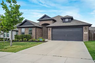 425 Escondido St, Weatherford, TX 76087 - Photo 1