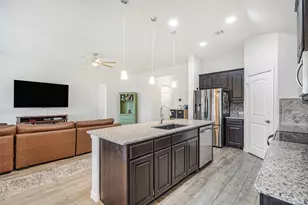 425 Escondido St, Weatherford, TX 76087 - Photo 6