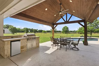 9390 Lakeridge Drive, Princeton, TX 75407 - Photo 6