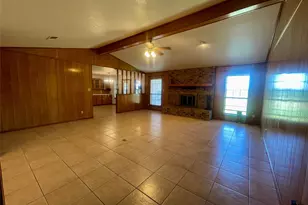 1306 Fm 1331, Thorndale, TX 76577 - Photo 8
