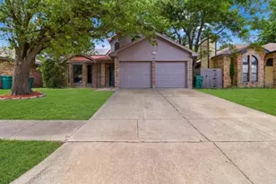 606 Lemons St, Cedar Hill, TX 75104 - Photo 1