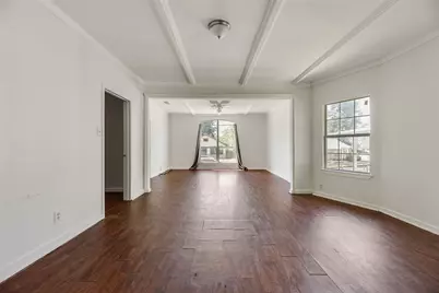1327 E Baltimore Avenue, Fort Worth, TX 76104 - Photo 4