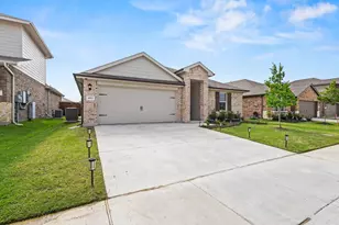 4013 Pinebluff Ln, Princeton, TX 75407 - Photo 2