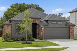 4645 Commack Dr, Fort Worth, TX 76135 - Photo 2